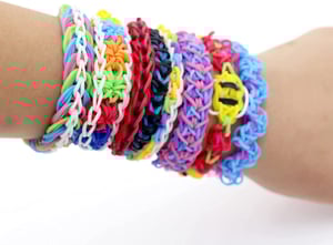 Wholesale 2024 Hot Sell Colored Rubber Bands Kits DIY Knit Jewelry Set