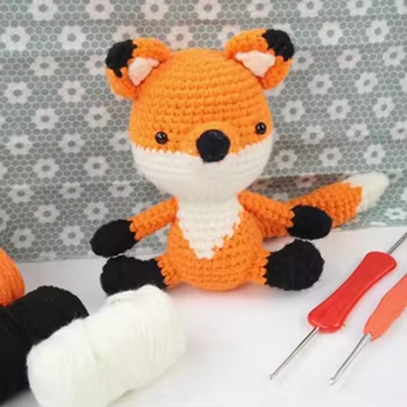 Market Hot Selling Animal Knitting Doll DIY Crochet Fox Keychain Kits