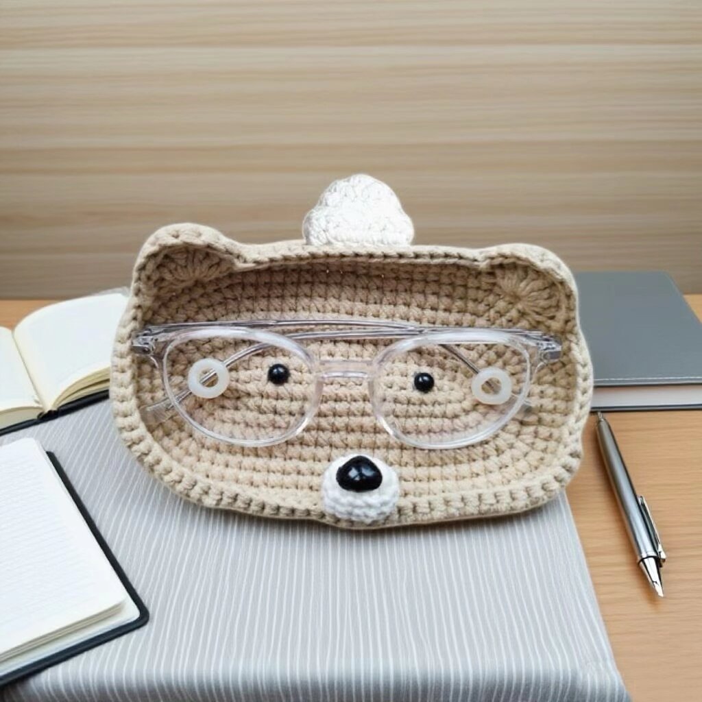 Crochet Bear Eyeglass Case Kit for Beginners
