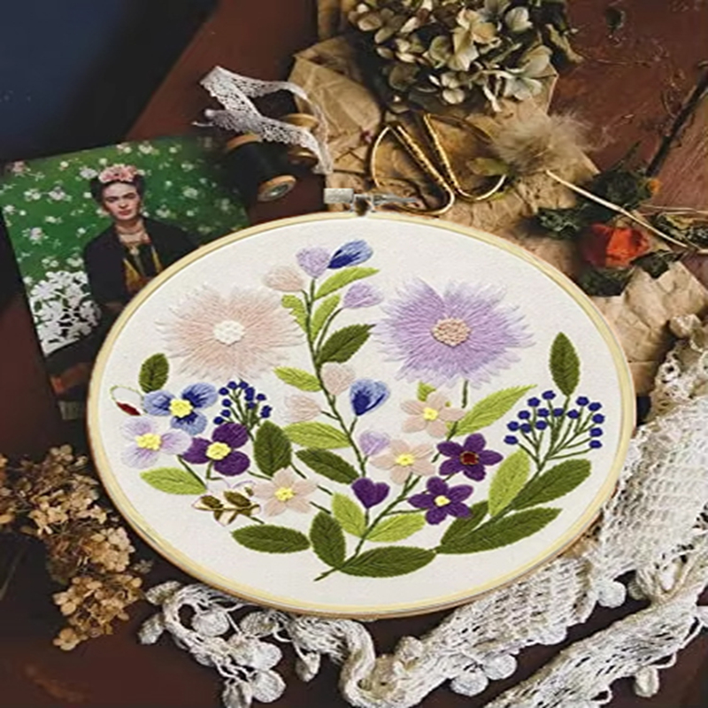 Factory Direct Selling 4 Set DIY Embroidery Hoops Sewing Patterns Kits