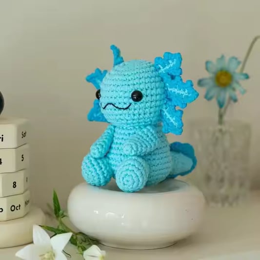 DIY Animal Crochet Kit Blue Salamander Doll With DIY Crochet Yarn